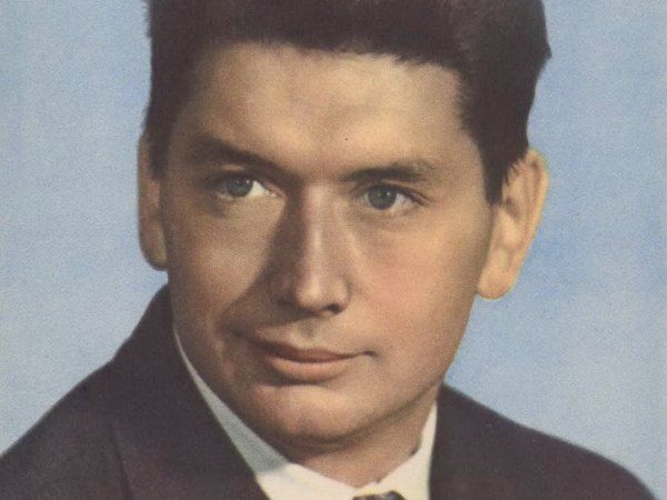 Космонавт борис егоров биография личная жизнь Егоров Борис Борисович - Код памяти